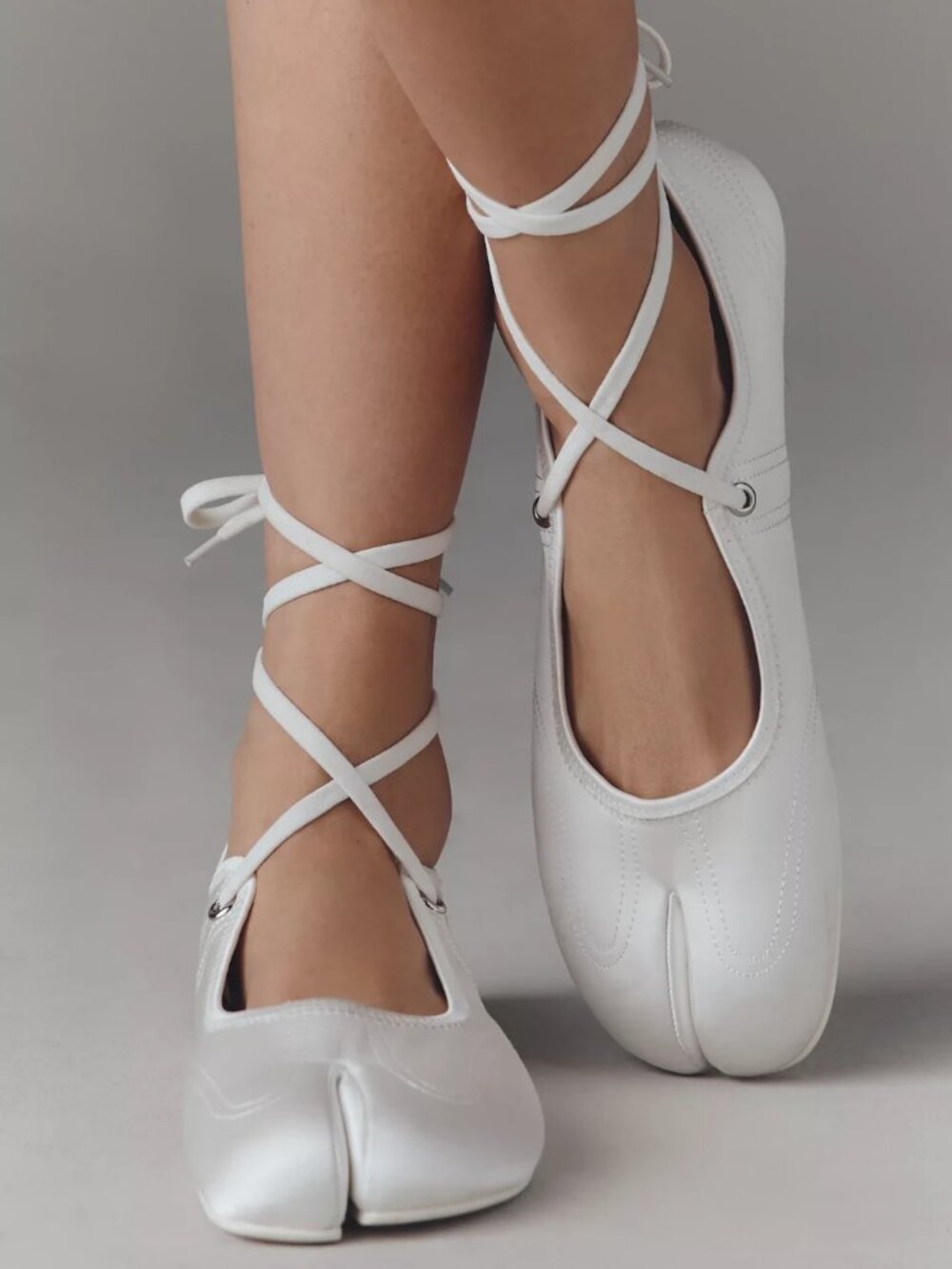 Jeffrey Campbell Saturna Satin Split-Toe Lace-Up Flats size 7 white new in box